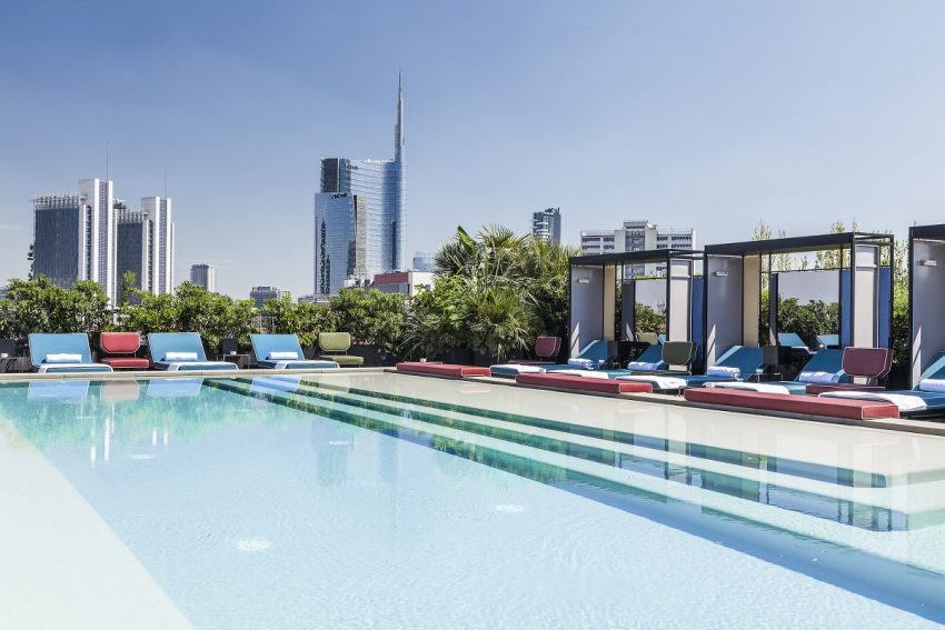 A cena da Ceresio 7 Milano vista piscine - thestylelovers.com