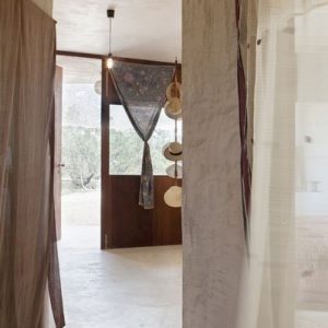 Formentera Casa Daniela corridoio - The Style Lovers