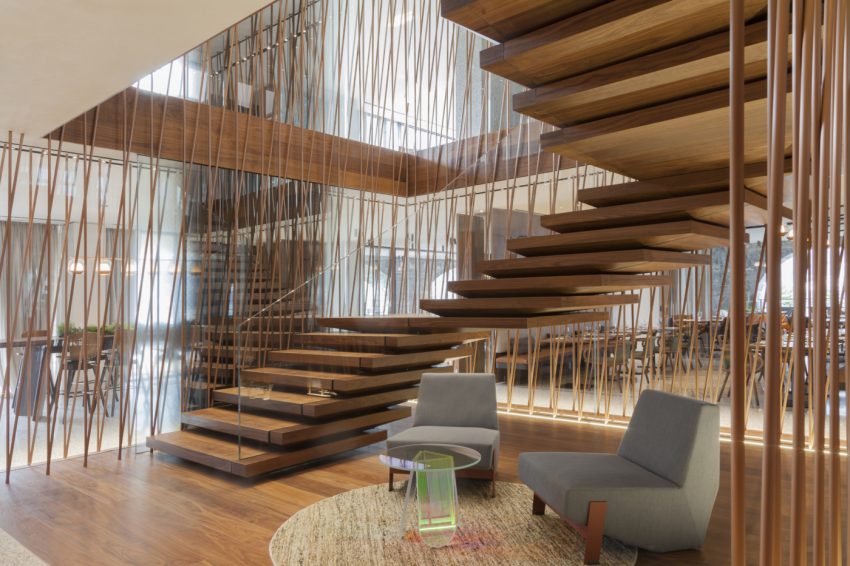 Il Sereno design hotel di lusso sul Lago di Como scala - thestylelovers.com