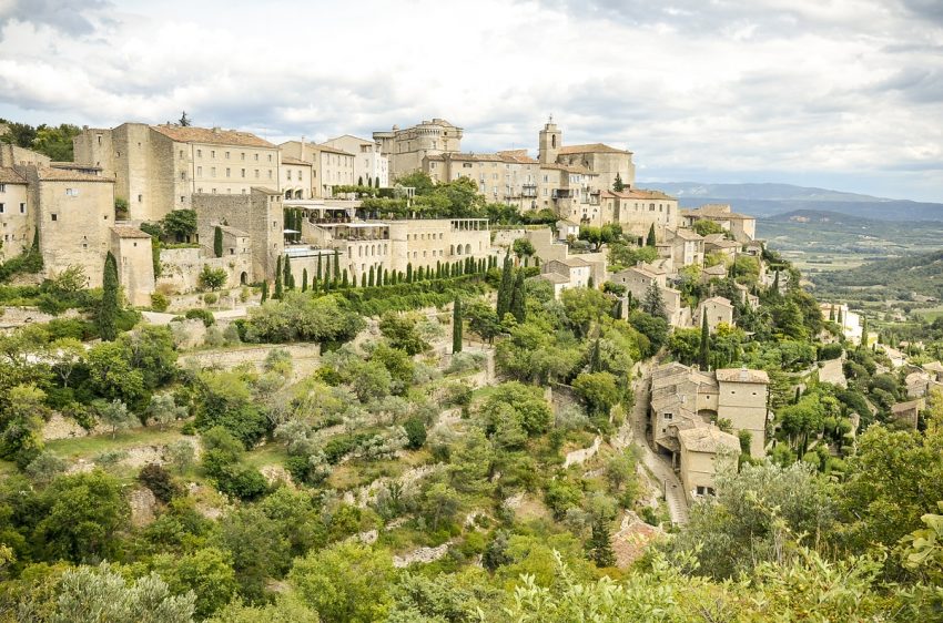 Itinerario della lavanda in Provenza - Gordes - thestylelovers.com