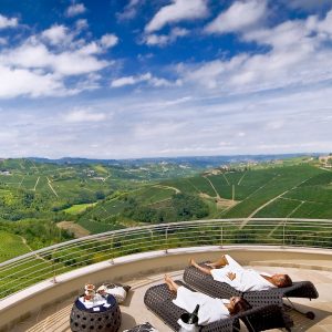 Langhe dove dormire. Il Boscareto terrazza - thestylelovers.com