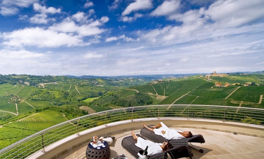 Langhe dove dormire. Il Boscareto terrazza - thestylelovers.com