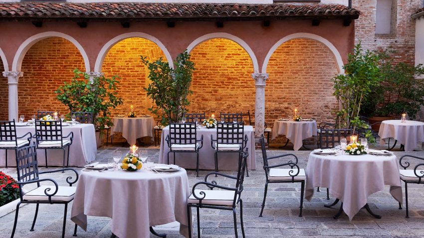 Location per matrimoni più belle del nord Italia - San Clemente Palace 03 - thestylelovers.com