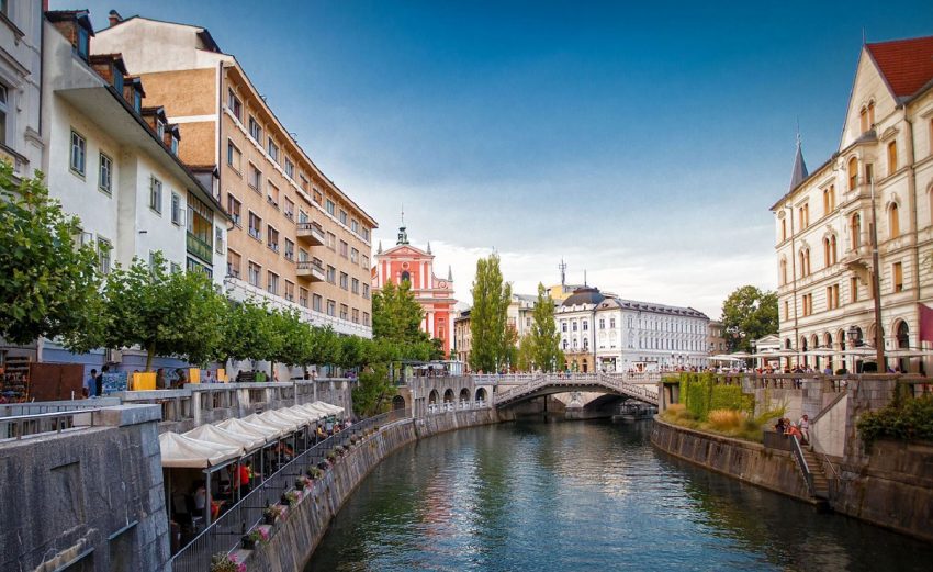 One day in Ljubljana Slovenia - Preseren and Tromostovje - thestylelovers.com