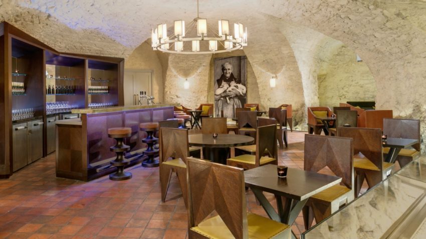 Praga Augustine hotel st thomas brewery bar - The Style Lovers