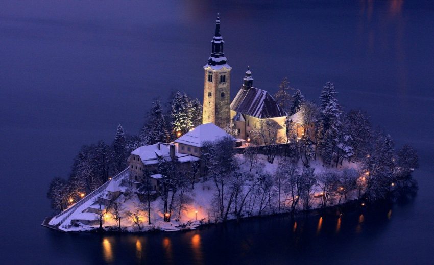 Visitare il lago di Bled - santuario isolotto - thestylelovers.com
